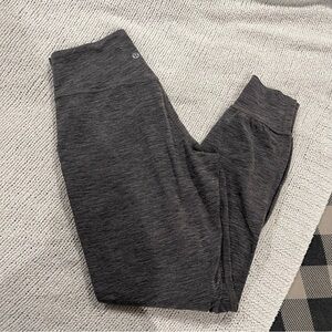 Lululemon women’s dark heather grey Leggings 6